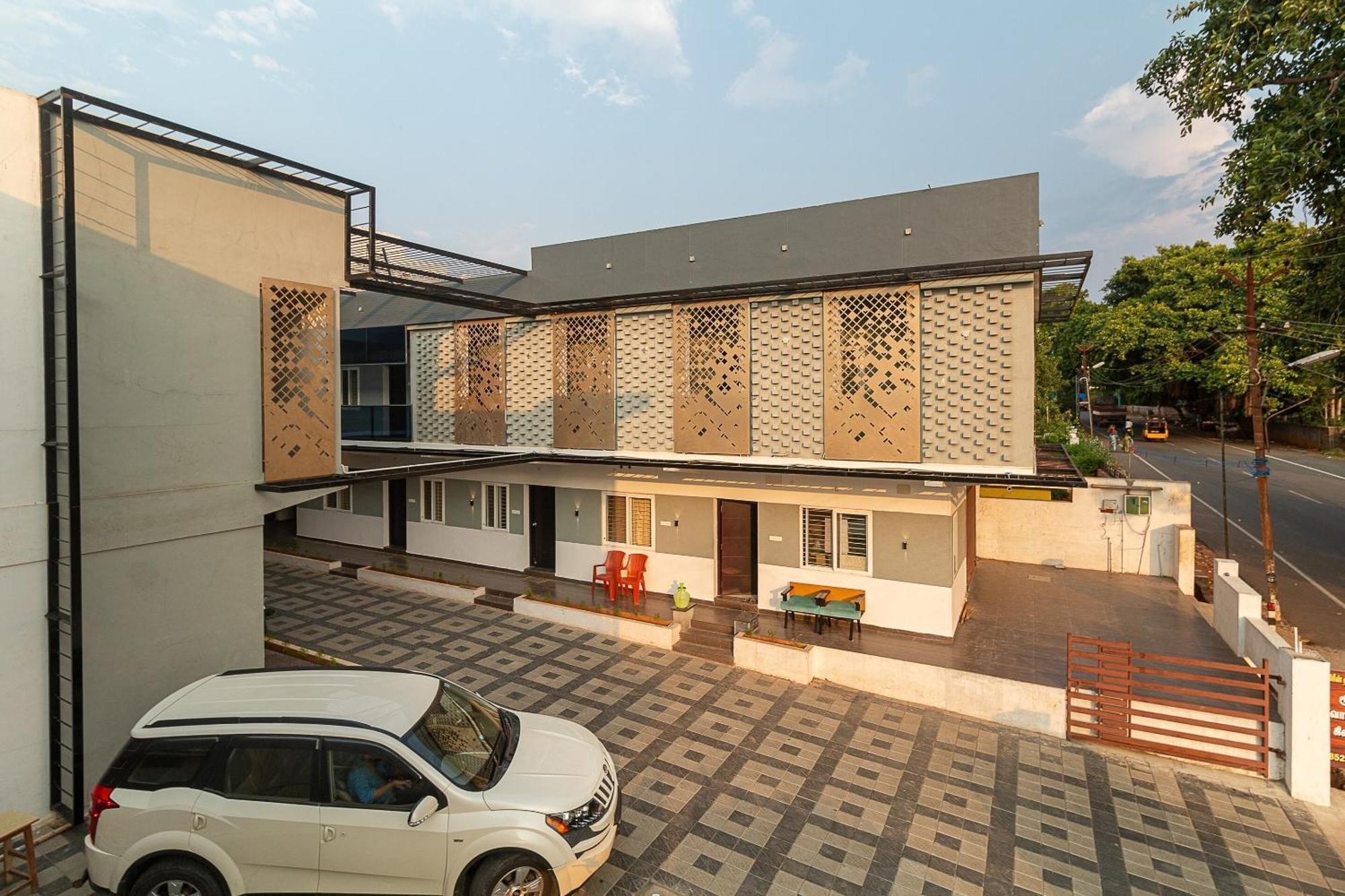 Oyo Green Hills Villa Kuttalam  Exterior photo